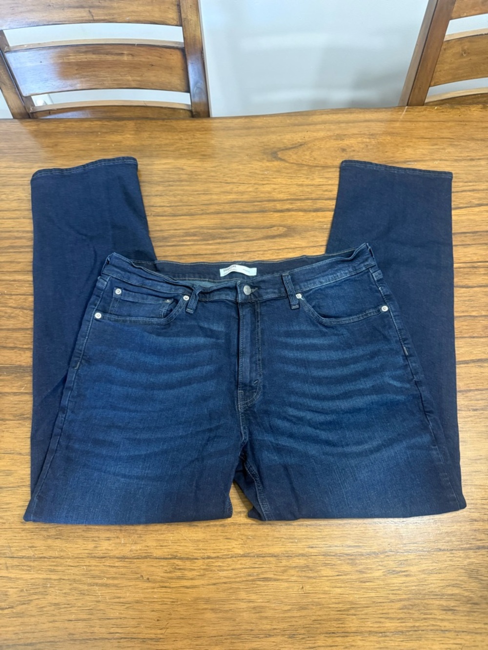 Signature by Levi Strauss & Co. Gold Label Men's Athletic Jean Size 36 x 32